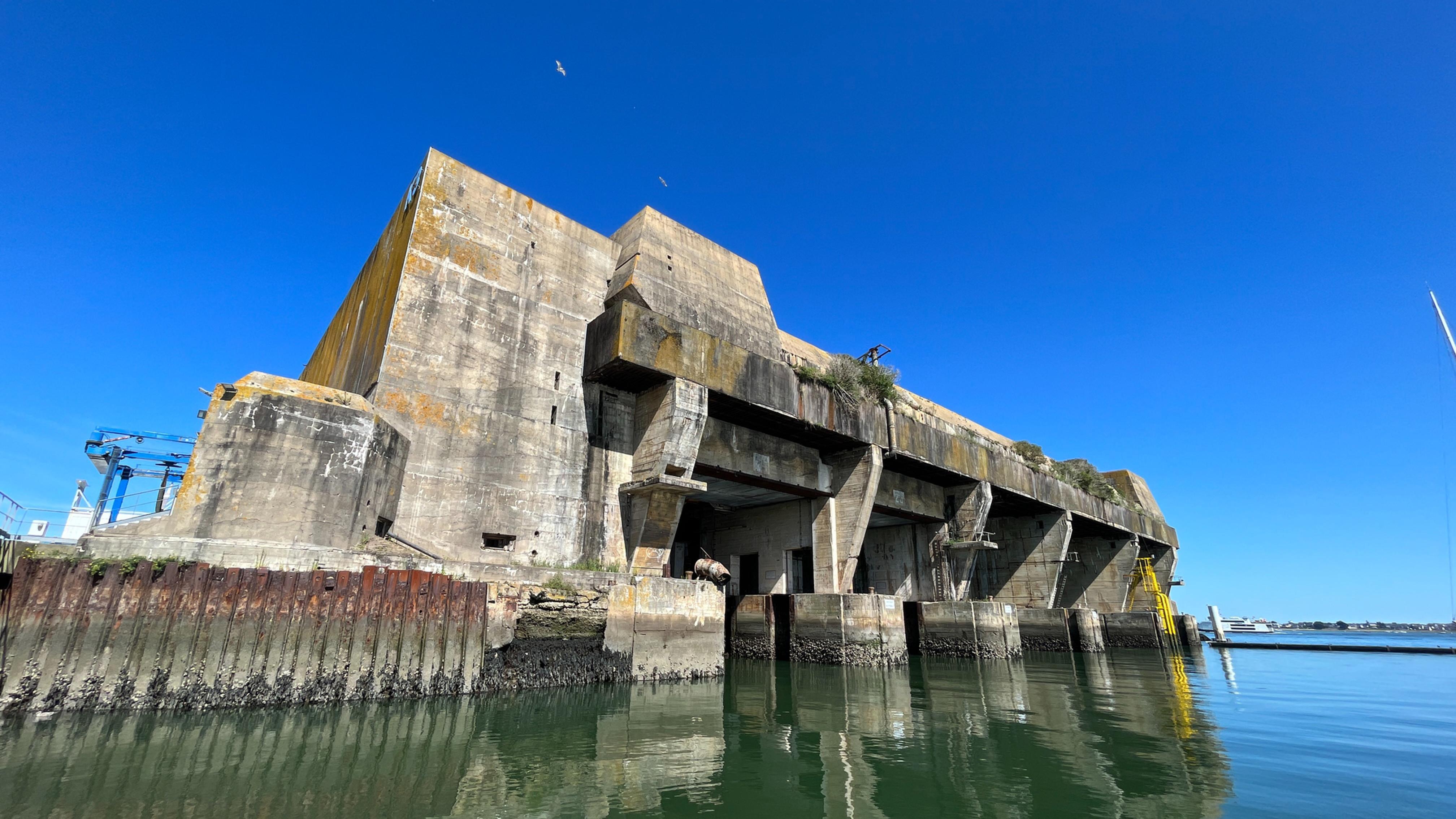 ⚓ 케로망 잠수함 기지(바즈 드 수마항 드 로히엉)